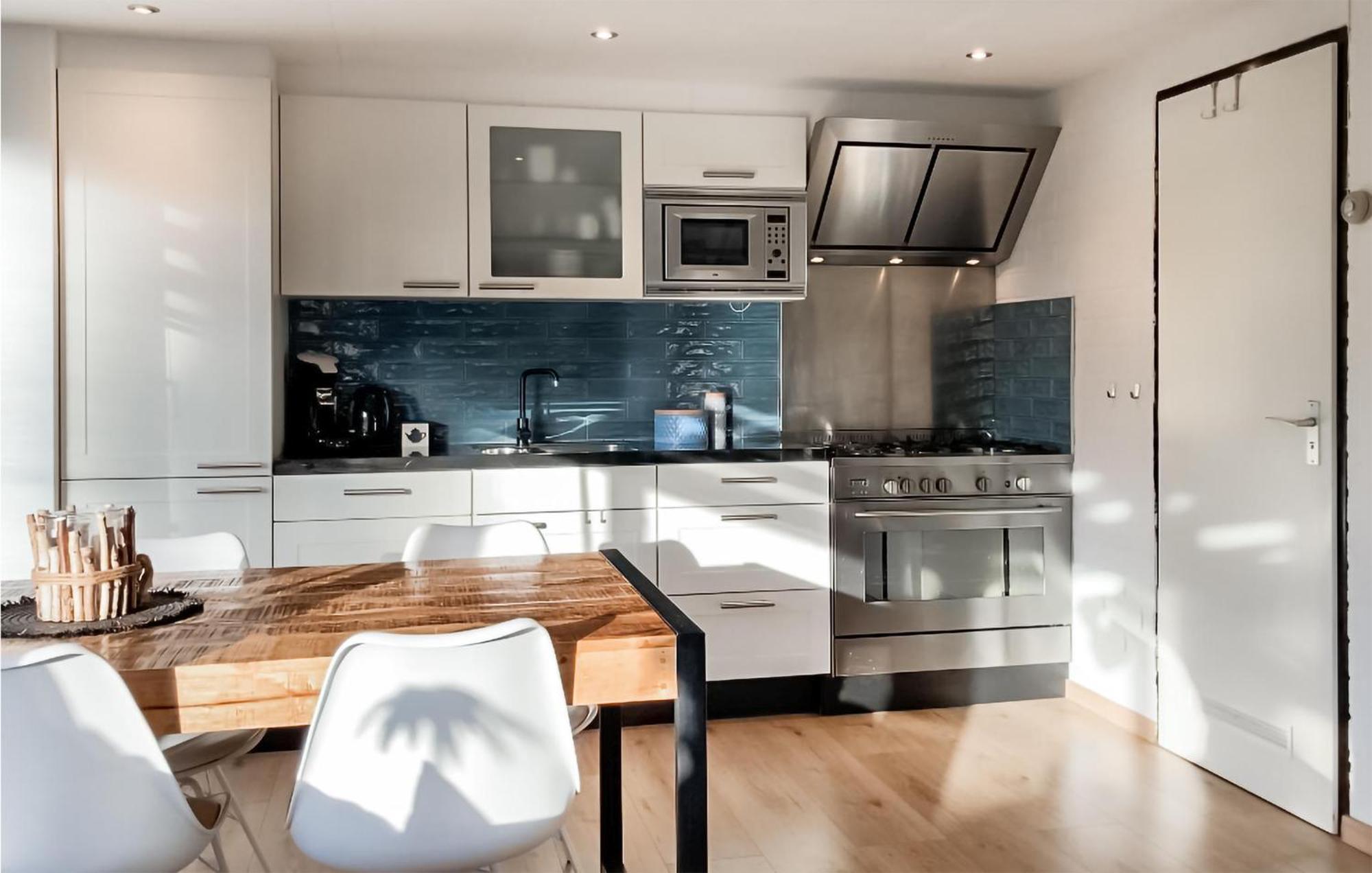 3 Bedroom Gorgeous In *